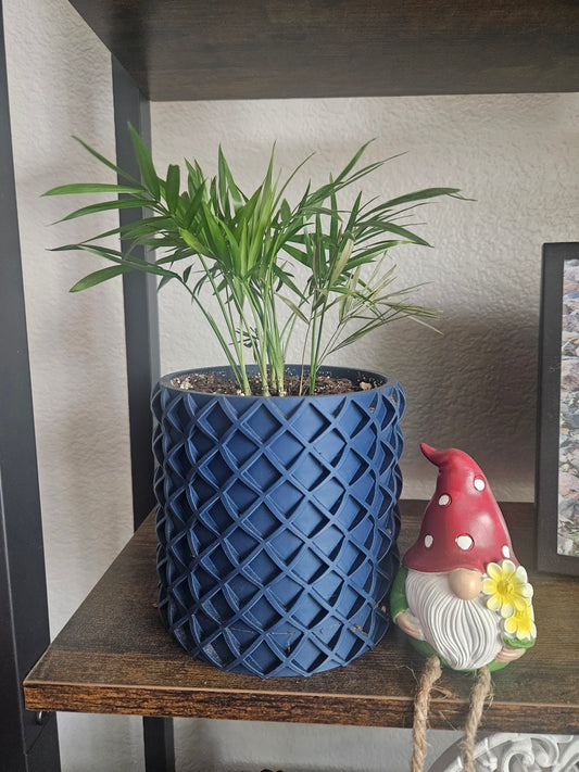 Lattice Planter with Hidden Drip Tray