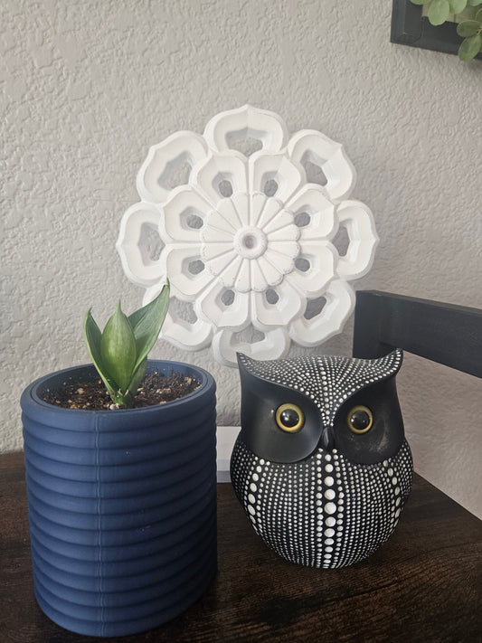 Poppy Wall Planter with Hidden Drip Tray