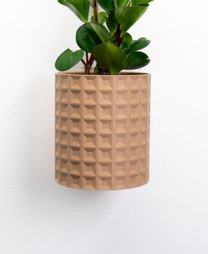 Echo Wall Planter with Hidden Drip Tray