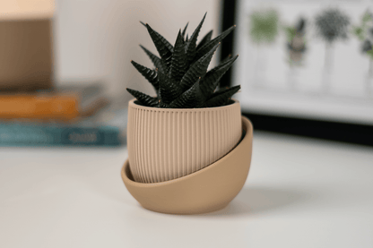 Eero Planter